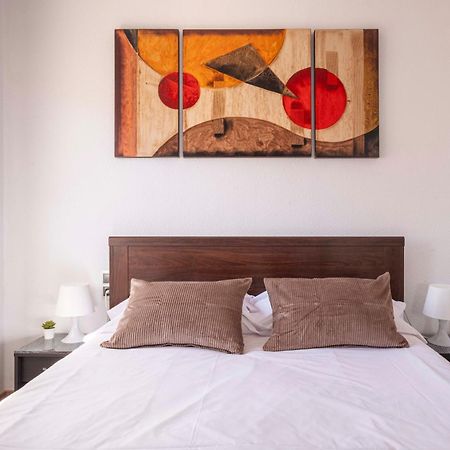 5 Min To The Sea And 15 Min To Barcelona Center Appartement Sant Adria de Besos Buitenkant foto