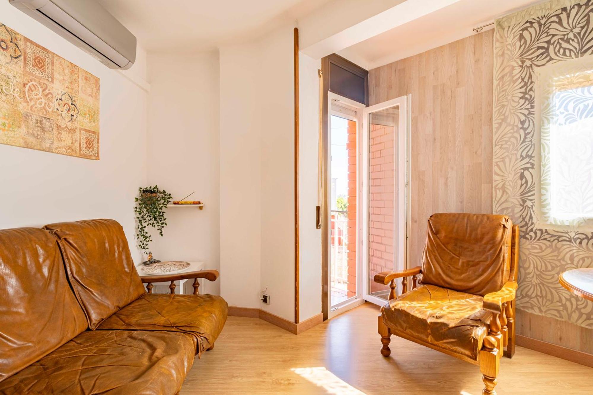 5 Min To The Sea And 15 Min To Barcelona Center Appartement Sant Adria de Besos Buitenkant foto