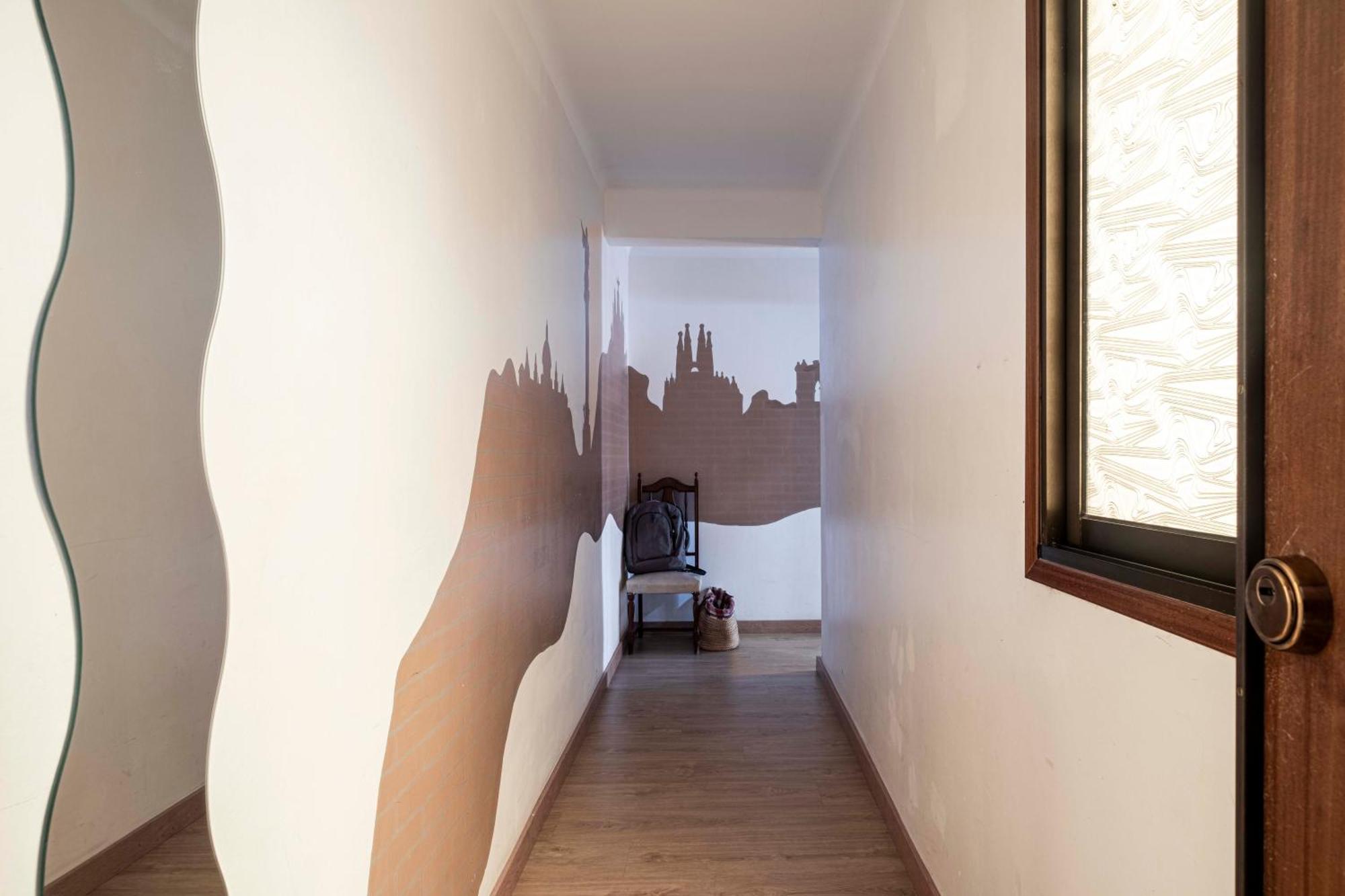 5 Min To The Sea And 15 Min To Barcelona Center Appartement Sant Adria de Besos Buitenkant foto